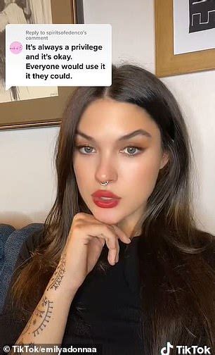 OnlyFans star Sam Parks claims pretty privilege is real as she。